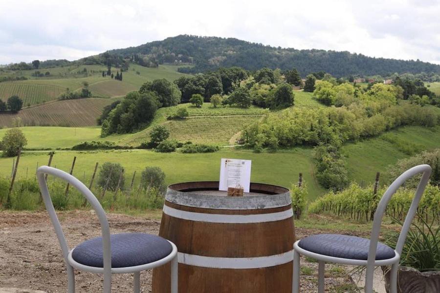 Cascina Angelina Villa Casteggio ภายนอก รูปภาพ